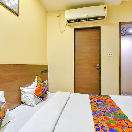 סוראט Fabhotel Rb Residency מראה חיצוני תמונה