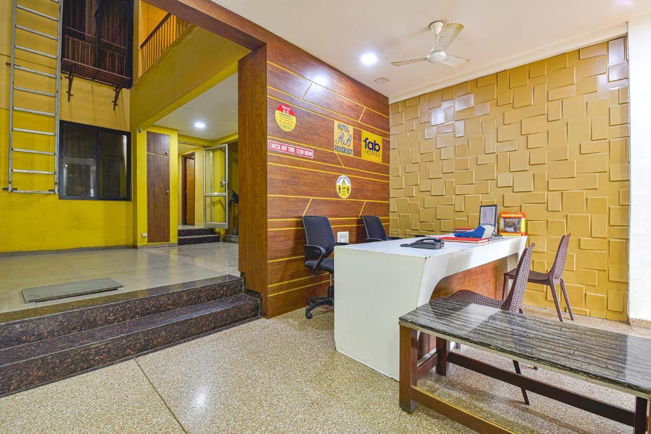 סוראט Fabhotel Rb Residency מראה חיצוני תמונה